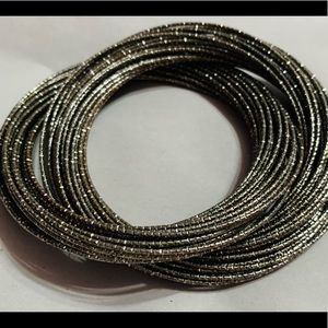 Set of bangles